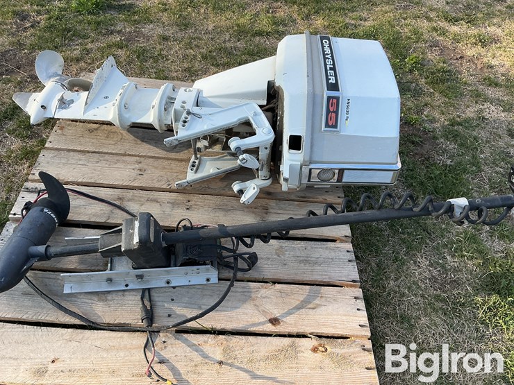 chrysler-55-boat-motor-image-13