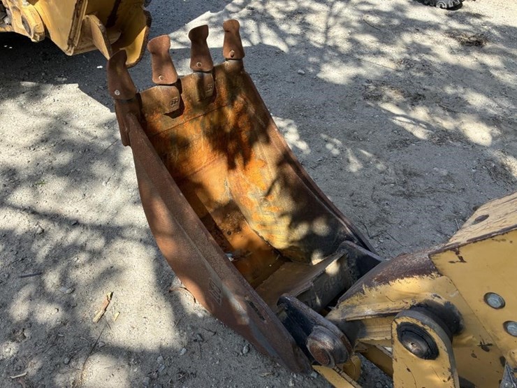 2006-caterpillar-4200-loader-backhoe-image-14