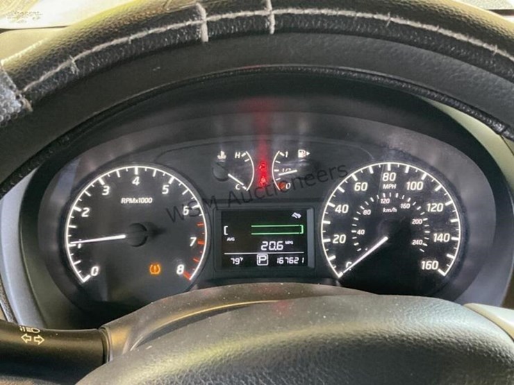 2015-nissan-sentra-sdn-image-16