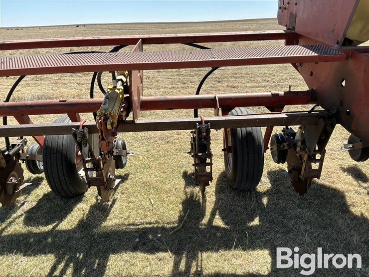 international-400-image-14