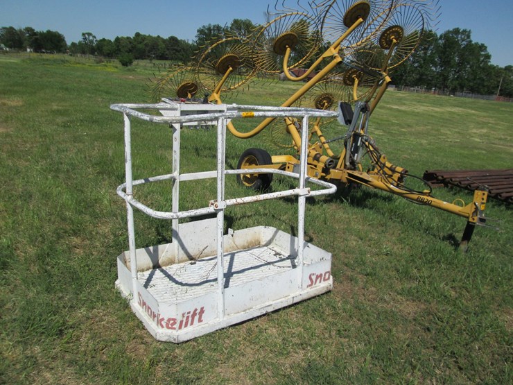 #36737-•-snorkelift-50"x31"-man-lift-basket-image-2