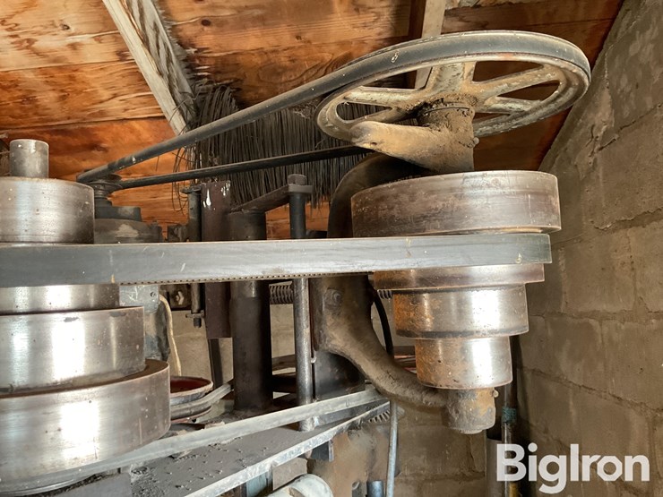 champion-20”-camelback-drill-image-8