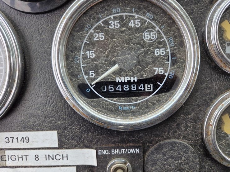 1995-ford-l9000-image-10