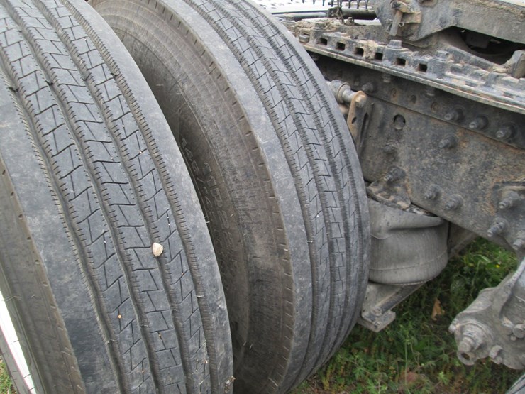 #46184-•-2008-volvo-t/a-sleeper-truck-tractor-4v4nc9gh08n482694-image-6