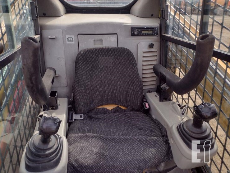 2011-caterpillar-256c-image-10