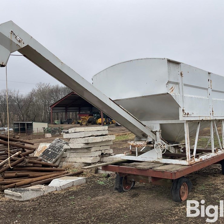 Haul-All CON 350 Bushel Tender Box
