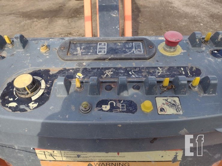 2008-jlg-860sj-image-7