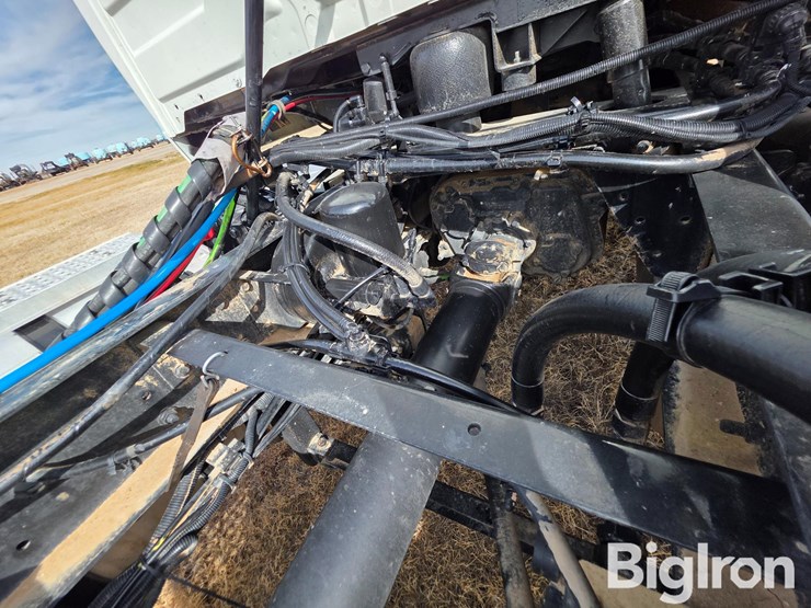 2015-international-prostar-image-19