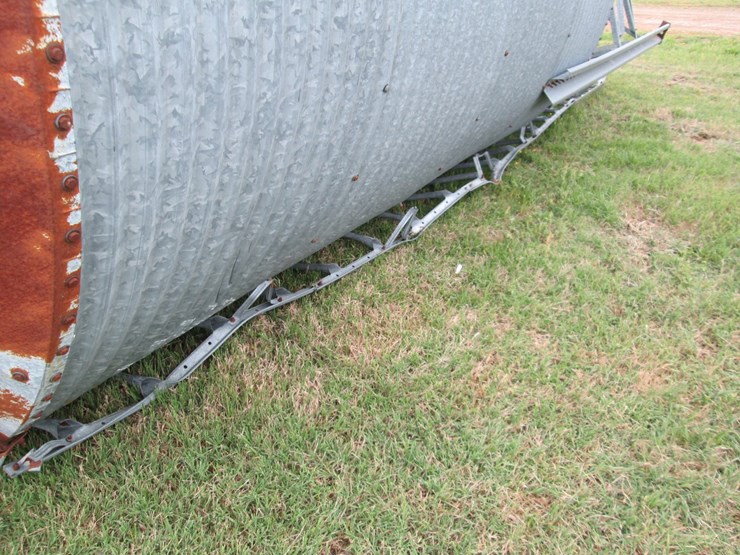 #46186-•-over-head-feed-bin-image-6