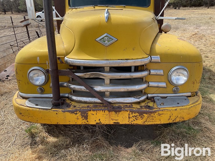 1953-diamond-t-622-28m-t/a-grain-truck-image-9