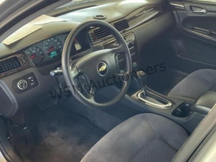 2016-chevrolet-impala-ls-sdn-image-21