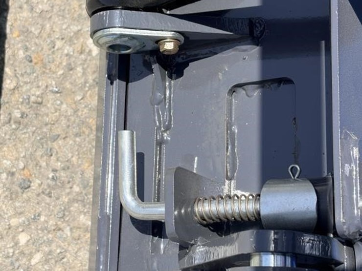 2026-zjg-zj-380-skid-steer-loader-image-6