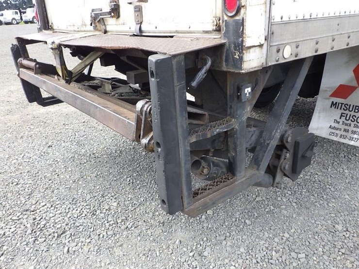 2006-mitsubishi-fuso-fm61f-image-11