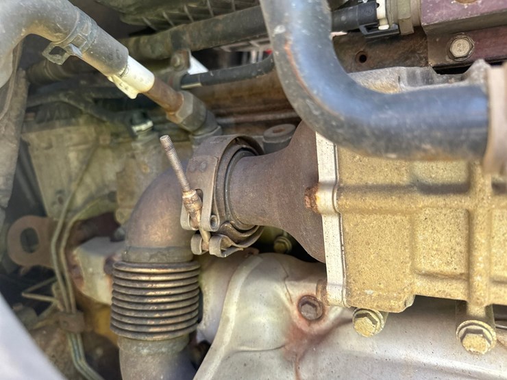 2014-massey-ferguson-8-image-56