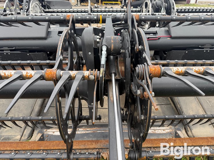 2021-mac-don-fd140-image-19