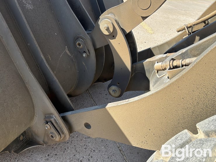 2021-volvo-l60h-image-13