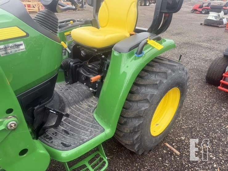 2020-john-deere-3039r-image-10