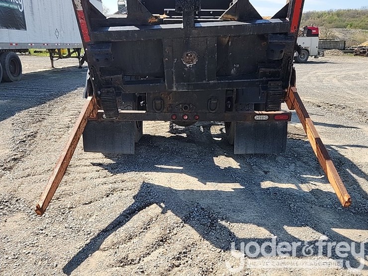 2002-international-4900-image-17