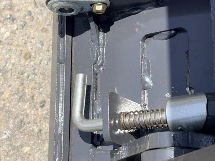 2026-zjg-zj-380-skid-steer-loader-image-6