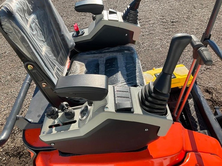 #1203-•-unused-sdle18p-mini-excavator*---middlebury,-in-image-10