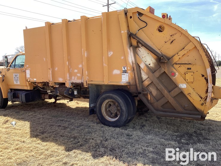 1990-ford-f800-image-8