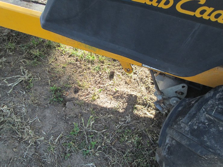 #36788-•-inop-cub-cadet-183649-zero-turn-mower-image-7
