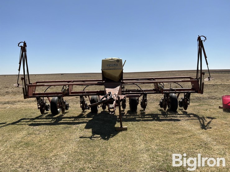 international-400-image-2