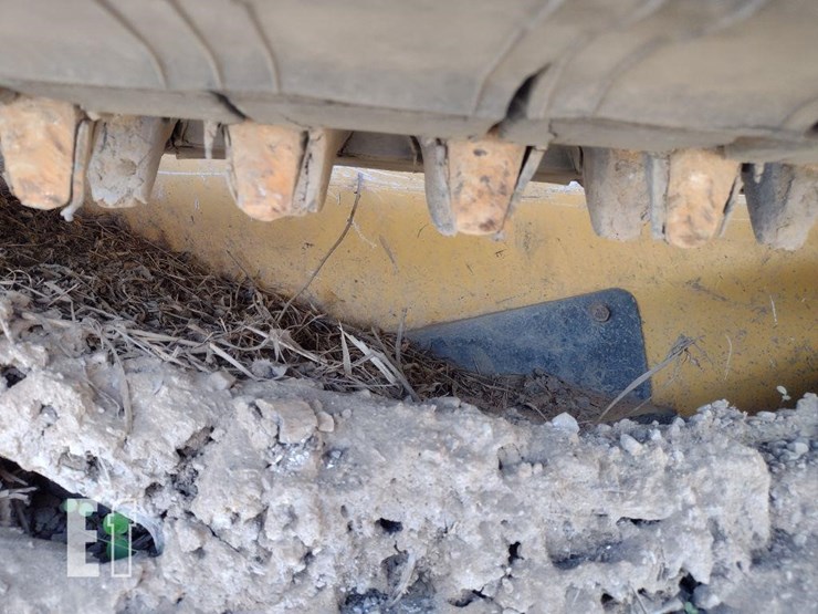 2022-deere-333g-image-27