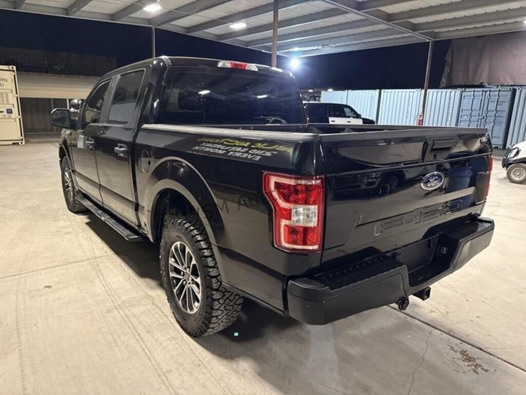 2020-ford-f150-image-8
