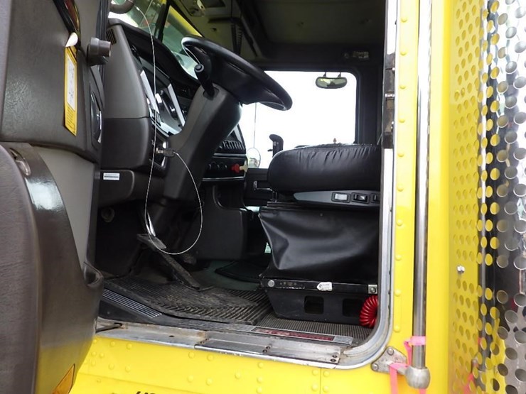 2008-kenworth-t800-image-64