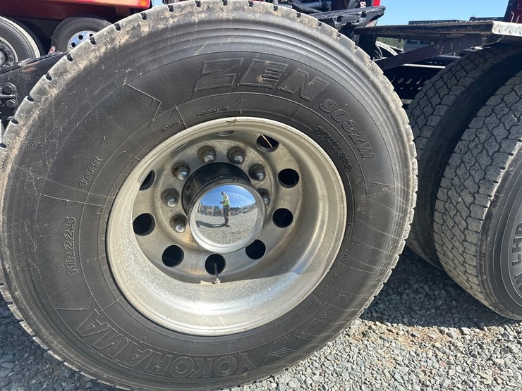 2008-peterbilt-386-image-68