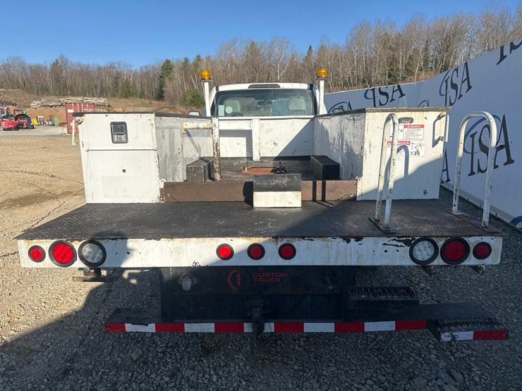 2019-ford-f550-image-4