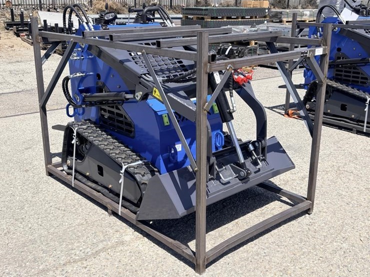 2026-zjg-zj-380-skid-steer-loader-image-2