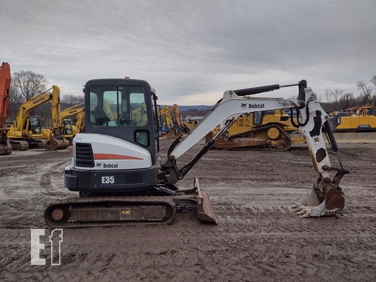 2014-bobcat-e35-image-3