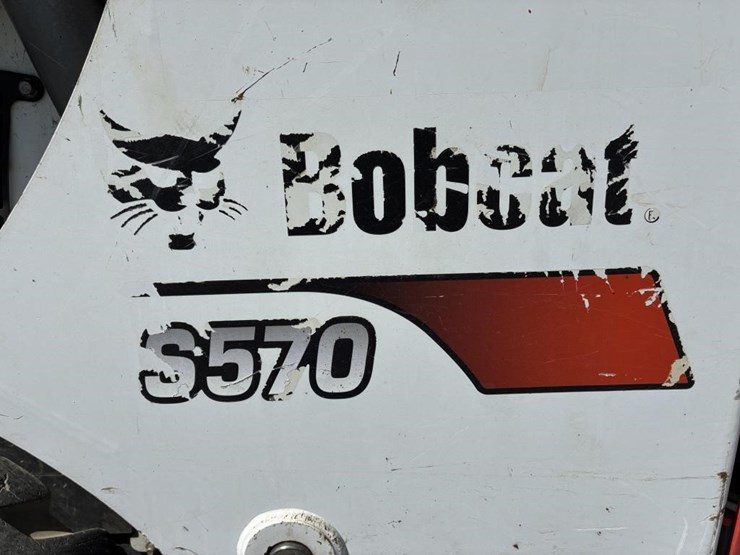 2018-bobcat-s570-image-8