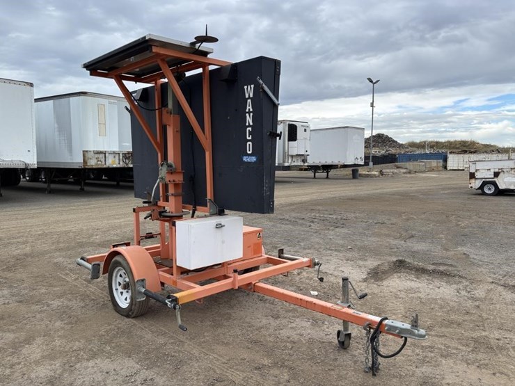 2008-wanco-s/a-towable-message-board-image-2