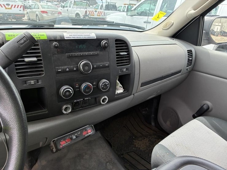 2007-chevrolet-silverado-1500-image-16