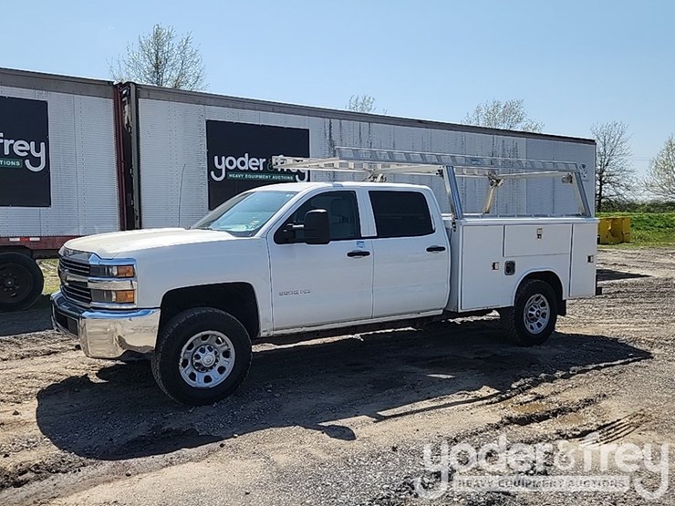2016-chevrolet-silverado-3500hd-image-1