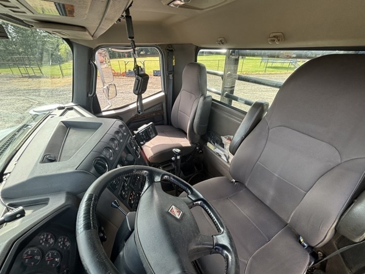 2022-international-hx520-image-31