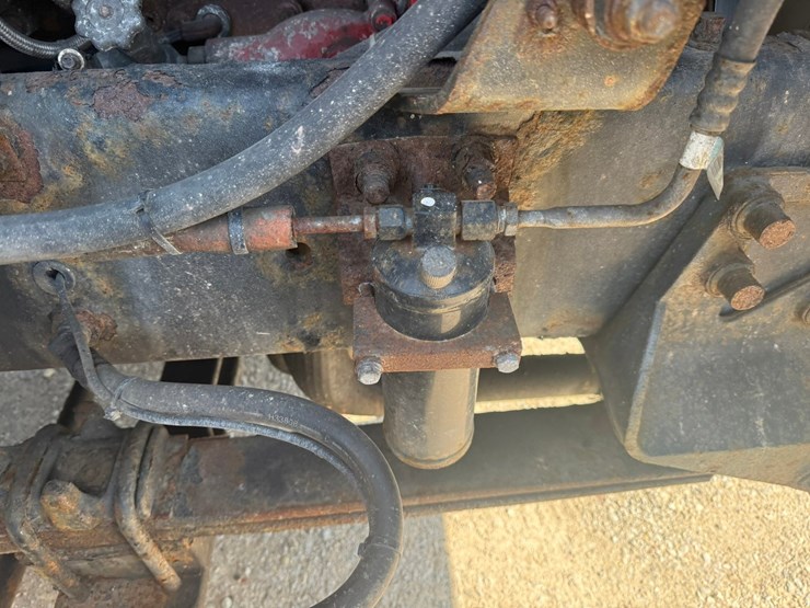 #1262-•-2004-international-9400i-6x4-sleeper-cab-truck-tractor-image-20