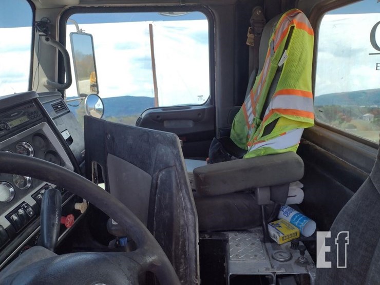 2008-kenworth-t800-image-13