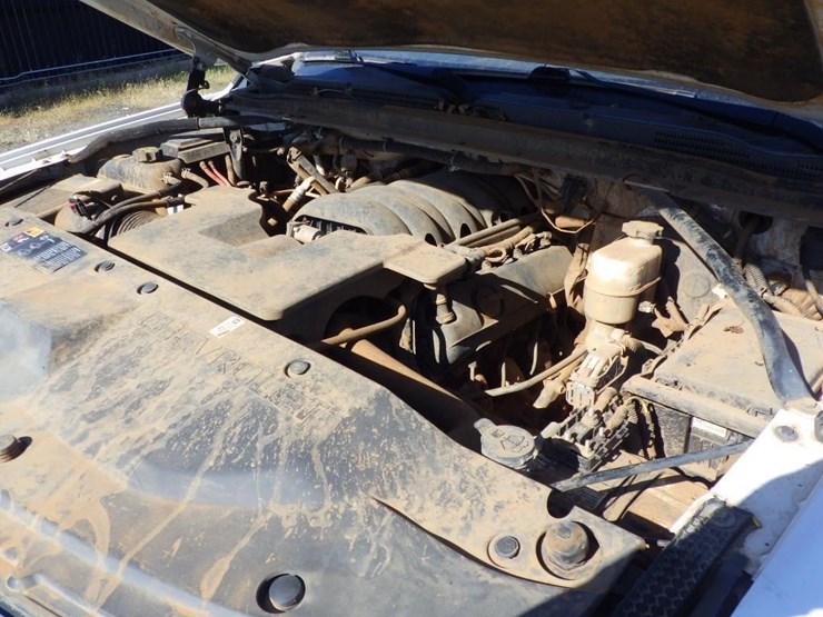 2015-chevrolet-tahoe-image-10