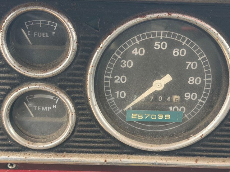 ford-f700-image-27