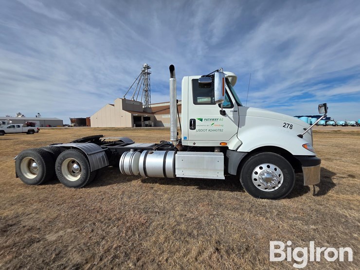 2015-international-prostar-image-4