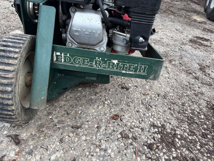 turfco-edge-r-rite-ii-bed-edger-image-7