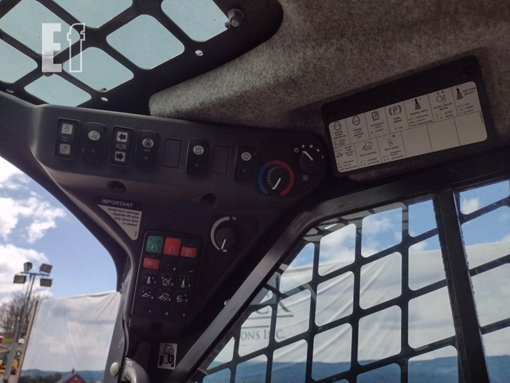 2023-deere-325g-image-8