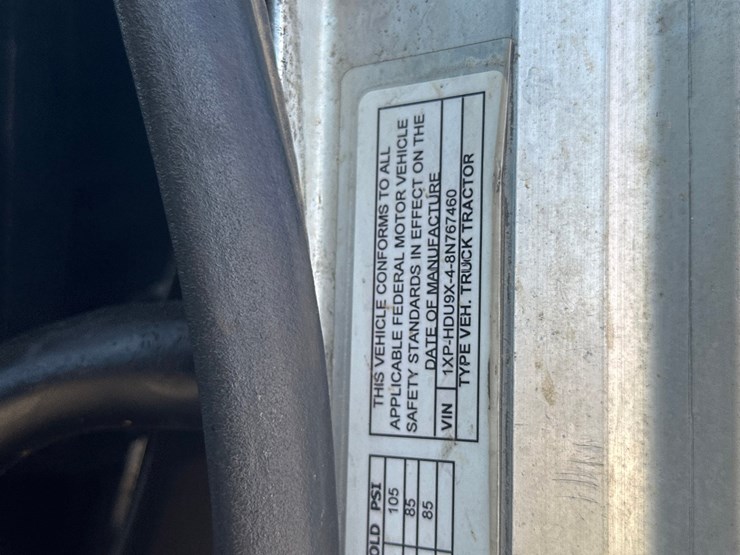 2008-peterbilt-386-image-77