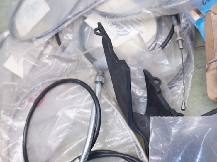 british---wassell,-domi-racer,-britax-etc…-miscellaneous-parts-lot-image-3