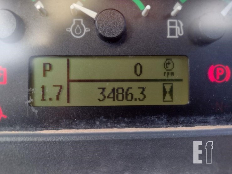 2013-deere-700k-lgp-image-6