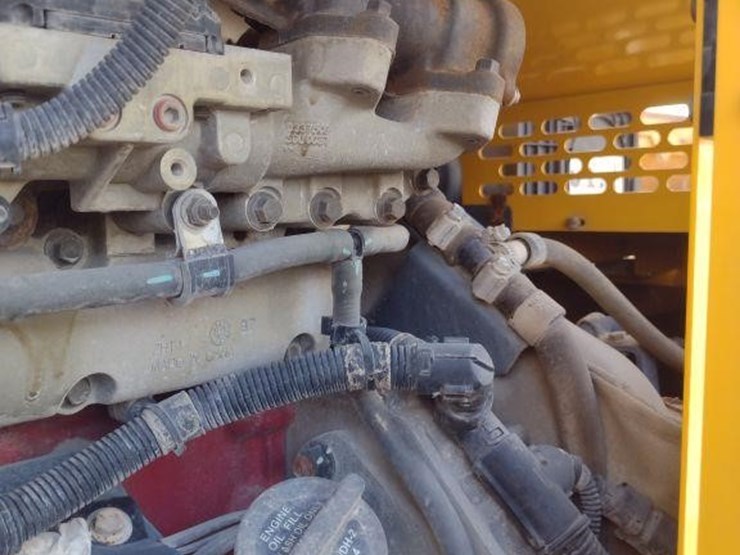 2018-gehl-rs8-42-image-27